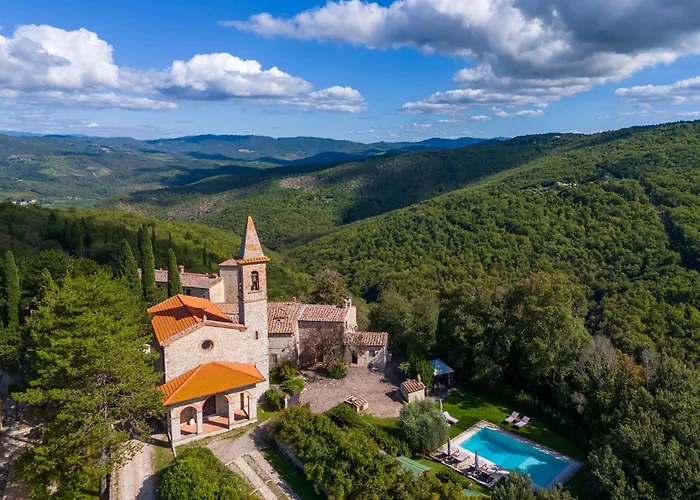Villa La Canonica Di Pietrafitta *